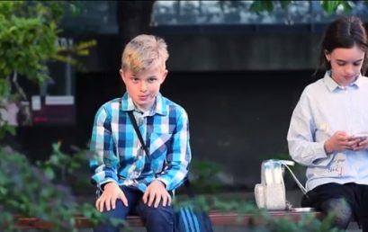 Glumijada u Dečijem kulturnom centru, diplomirani studenti AU u organizaciji i ekipi